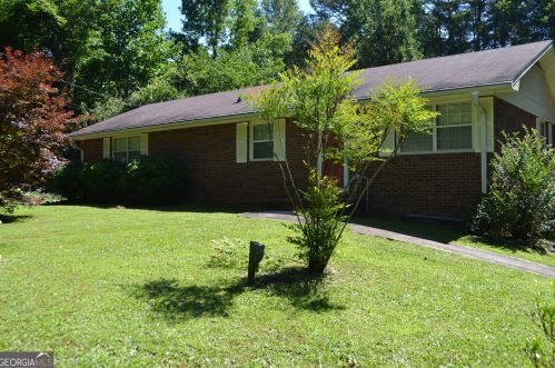275 Sherwood St, Toccoa, GA 30577-8601