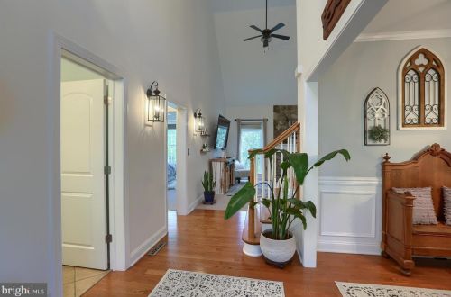 101 Shatto Dr, Carlisle PA  17013-2120 exterior