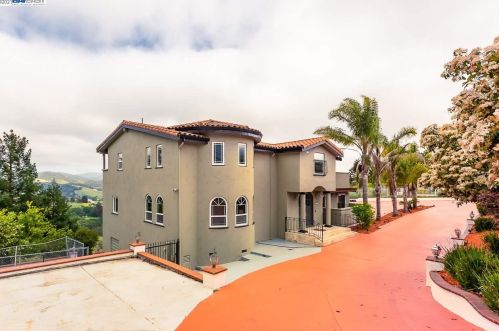 5763 Jensen Rd, Hayward, CA 94552-5015