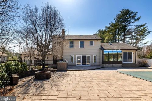 522 Mt Laurel Rd, Mount Laurel NJ  08054-9557 exterior