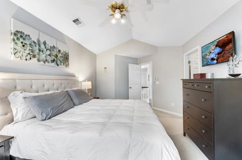 4072 Beaver Oaks Dr, Duluth GA  30096-5673 exterior