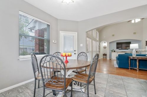 130 Evangeline Oaks Cir, Conroe TX  77384-5010 exterior