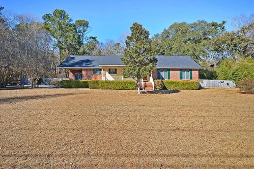 185 Old Fort Dr, Ladson, SC 29456-5215