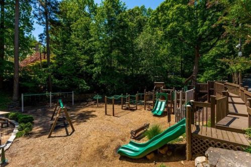 517 Hascall Rd, Atlanta GA  30309-2227 exterior