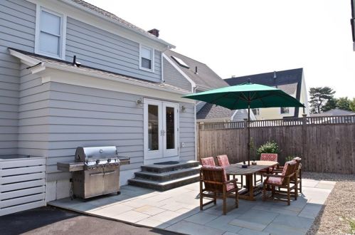 5 Alden Ave, Norwalk CT  06855-2501 exterior