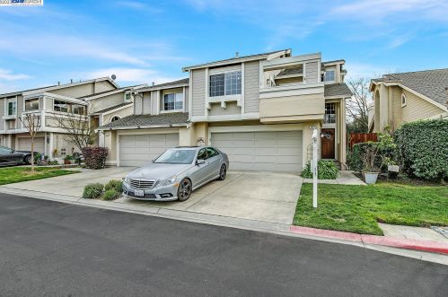 1457 Trimingham Dr, Pleasanton, CA 94566-8405