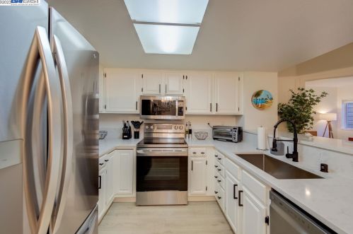 219 Stone Pine Ln, San Ramon, CA 94583-1541