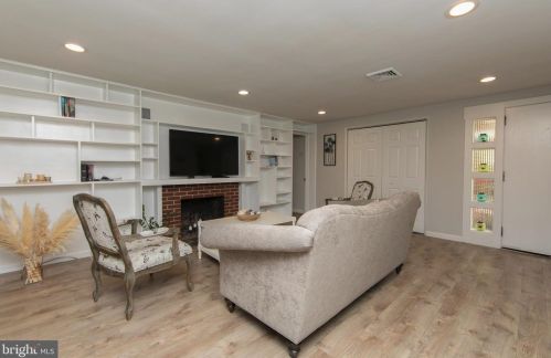 1454 Sicklerville Rd, Erial, NJ 08081-1301