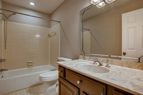 14 Forest Ridge Ct, Atlanta GA  30350-1802 exterior
