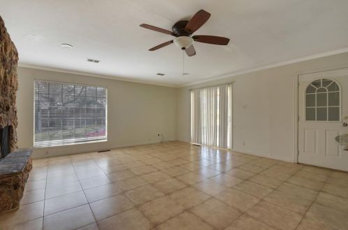 3605 Bryn Mawr Dr, Irving TX  75062-4594 exterior