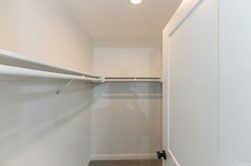 8 Henry, Irvine CA  92620-3256 exterior