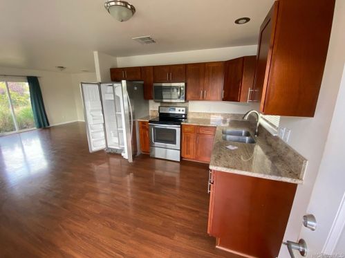 84-790 Lahaina St, Nanakuli, HI 96792