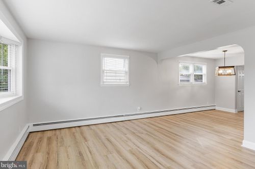 347 Ardmore Ave, Tavistock NJ  08033-1001 exterior