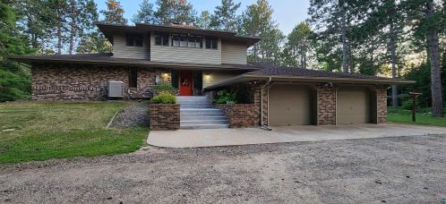 7359 Scout Camp Ln, Fayal, MN 55734-4154