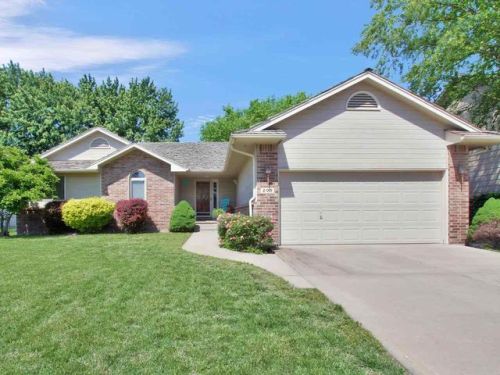 205 Springwood Dr, Derby, KS 67037-9715