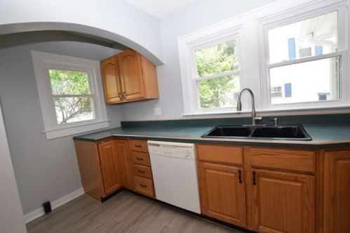 252 Circle Dr, Springfield OH  45503-3300 exterior