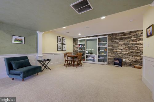 160 Fieldcrest Ln, Ephrata PA  17522-2925 exterior