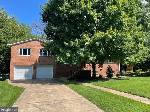 3603 Rose Ln, Annandale, VA 22003-1935