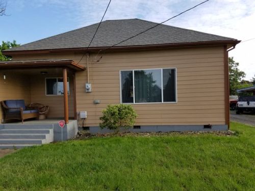 332 Tangent St, Lebanon, OR 97355-2729