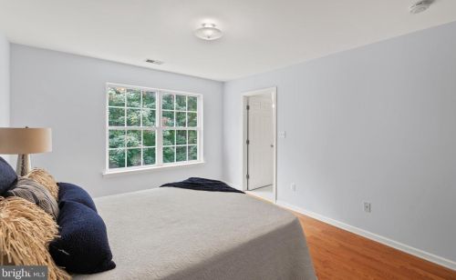 5 Garfield Way, Princeton NJ  08540-1669 exterior