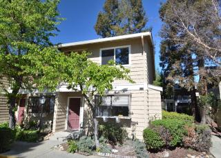 3350 Santa Rita Rd, Pleasanton, CA 94566-3400