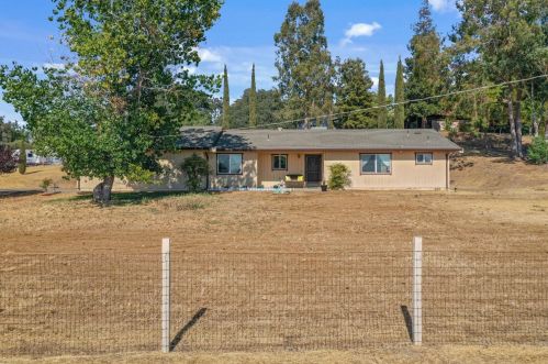 8557 Goggin St, Valley Springs, CA 95252-9116