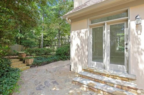 110 Hemmingwood Way, Atlanta GA  30350-4331 exterior