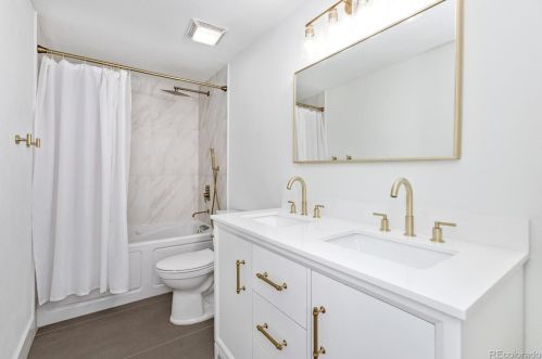 3063 Hudson St, Denver CO  80207-2746 exterior