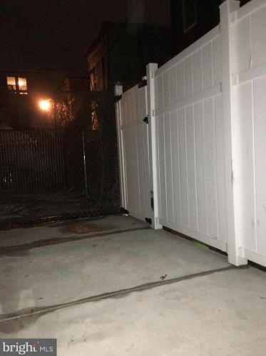 2220 16 St, Philadelphia PA  19132-4438 exterior