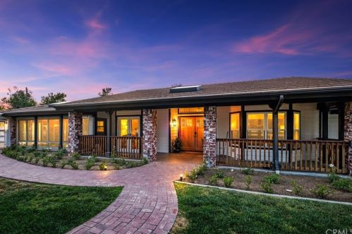 33150 Pauba Rd, Temecula, CA 92592-9264