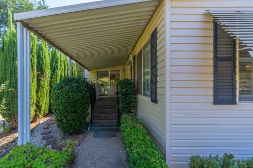 211 Stonebrook Dr, Folsom, CA 95630-1636