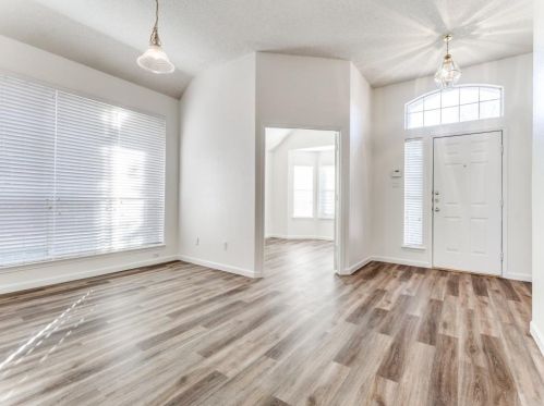 7012 Park Hill Trl, Garland TX  75048-5640 exterior