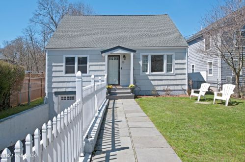 13 Cross St, Greenwich, CT 06831-5005