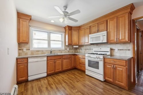 74 Broughton Ave, Bloomfield NJ  07003-3906 exterior