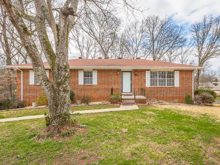 4221 Autumn Ln, Chattanooga, TN 37416-3402