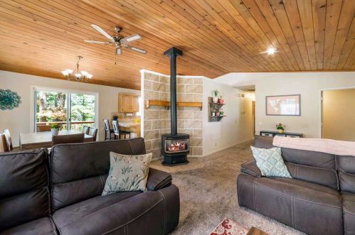 14866 Donnington Ln, Truckee CA  96161-1170 exterior