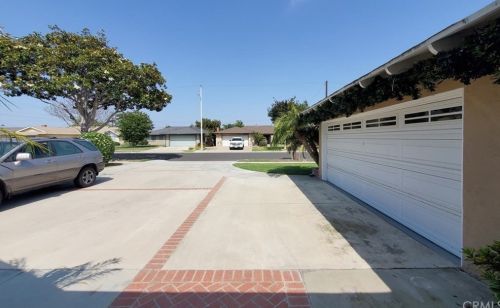 18573 Lime Cir, Santa Ana, CA 92708-6619