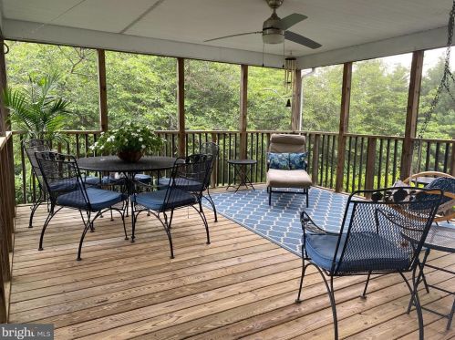 11375 Crestview Dr, Madison Mills, VA 22960-4538