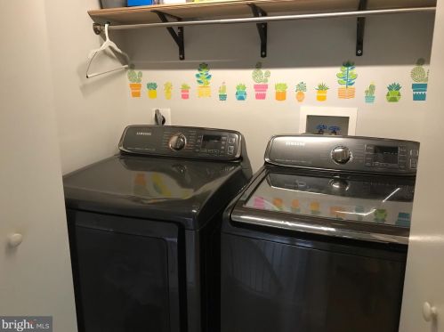 340 Woodland Grn Ct, Aberdeen MD  21001-2942 exterior