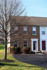 1035 Hearthridge Ln, York, PA 17404-7824