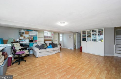 822 Borbeck Ave, Philadelphia PA  19111-3105 exterior