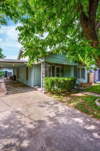 2943 14th St, Austin TX  78702-1657 exterior