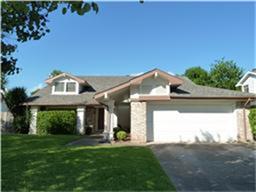 2215 Brook View Ln, Sugar Land TX  77479-2203 exterior