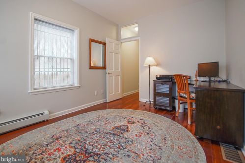 741 20th St, Philadelphia, PA 19130-2003