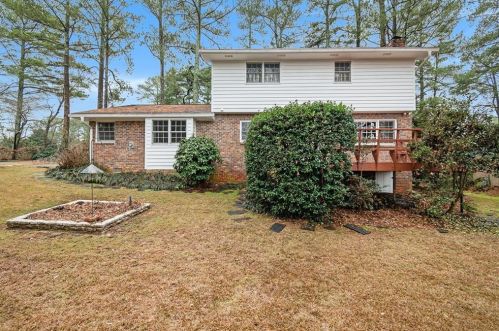 3824 Foxford Dr, Atlanta GA  30340-4426 exterior