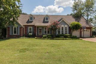 2423 Riverstone Dr, Murfreesboro, TN 37128-6728