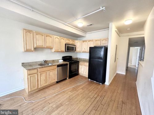 2038 18th St, Philadelphia, PA 19121-2349