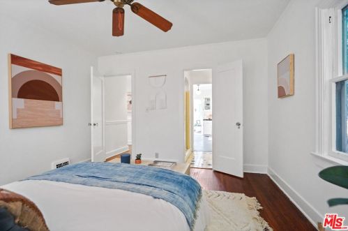 1212 Cedar St, Glendale CA  91207-1427 exterior