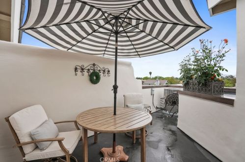 43 Sandpiper, Irvine CA  92604-3646 exterior