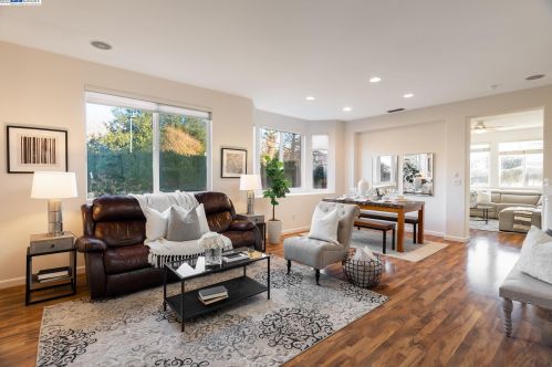 5448 Bellevue Cir, Pleasanton, CA 94568-7873